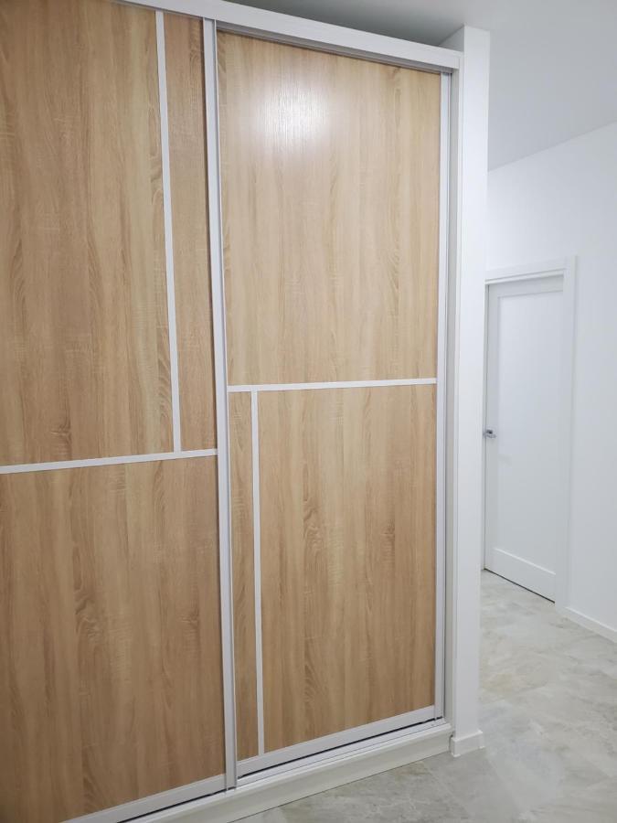 Vinna Просторі Апартаменти В Новобудові. 捷尔诺波尔 外观 照片